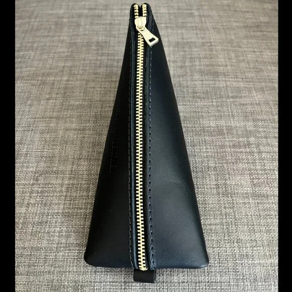 Portland Leather Alpine pouch in smooth black - brand new! - Picture 3 of 5